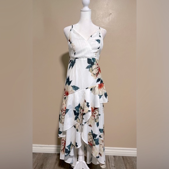 Lulus Dresses & Skirts - Lulu's Dresses | Lulus Floral High-Low Maxi Dress | Color: White/Tan| Size: S